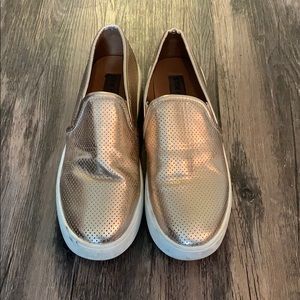 Steve Madden slip on shoes